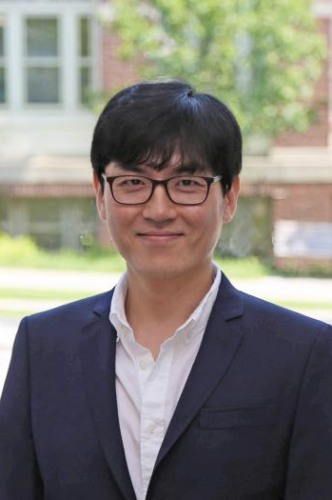 Jonghwan Lee